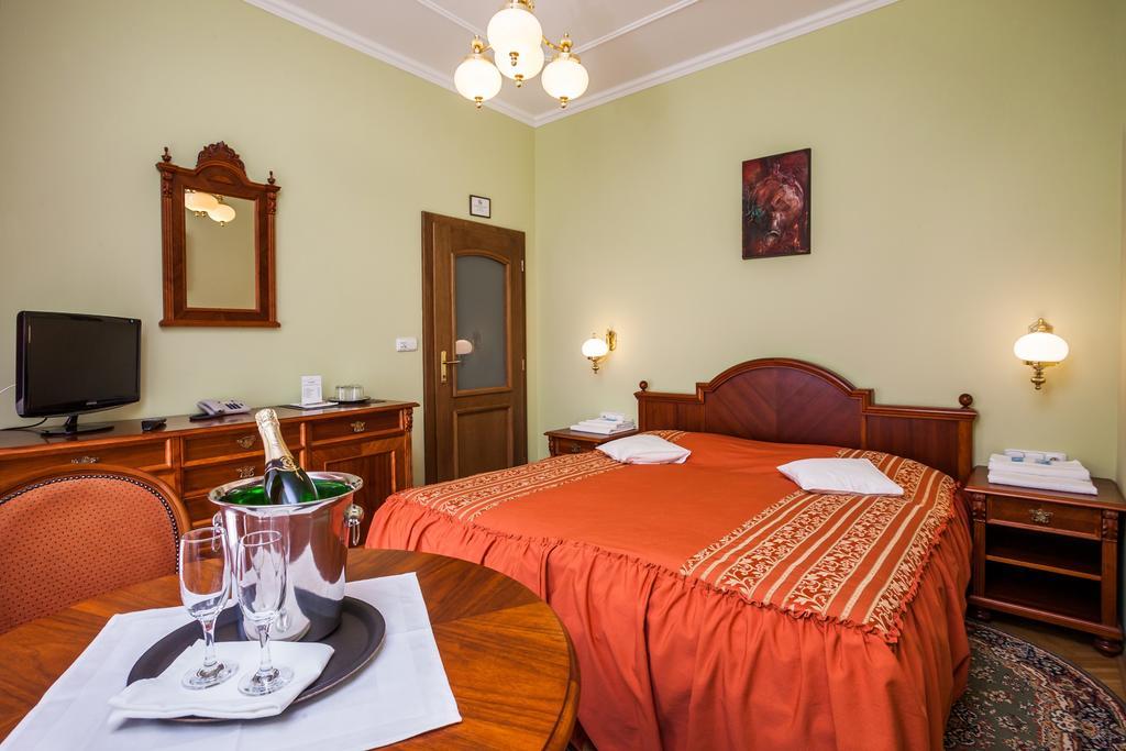 Hotel Jelinkova Vila Velké Meziříčí Cameră foto